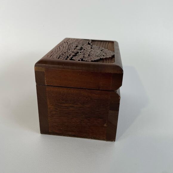 Solid American Walnut Trinket Box Pioneer Scene Laser Engraved USA 4"x3"x1.5" - Picture 4 of 9
